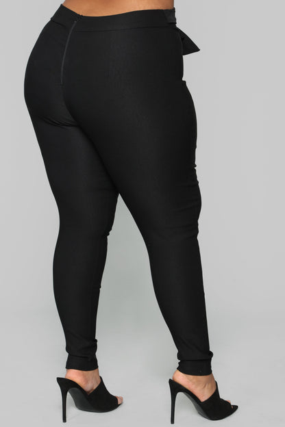 Knot Your Girl Pants - Black