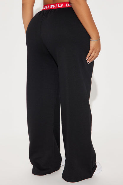 Bulls Free Throw Wide Leg Pant - Black