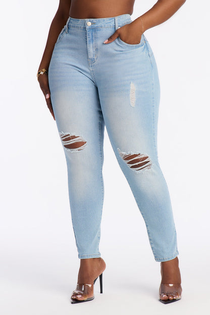 Girly Ambition Ripped Curvy Skinny Jeans - Light Wash
