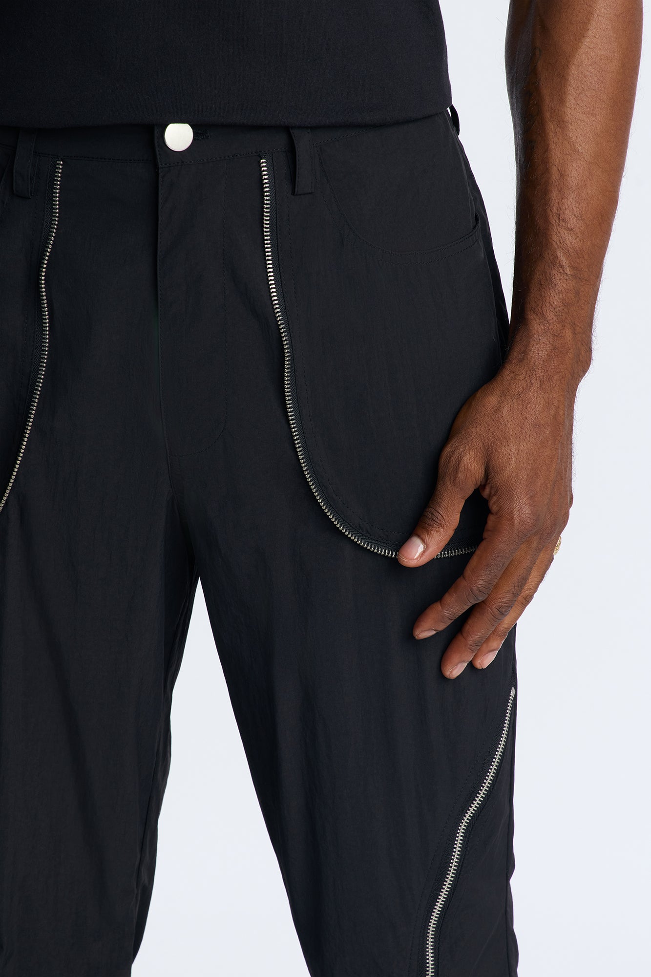 Straight Vanguard Zipper Detail Pant - Black