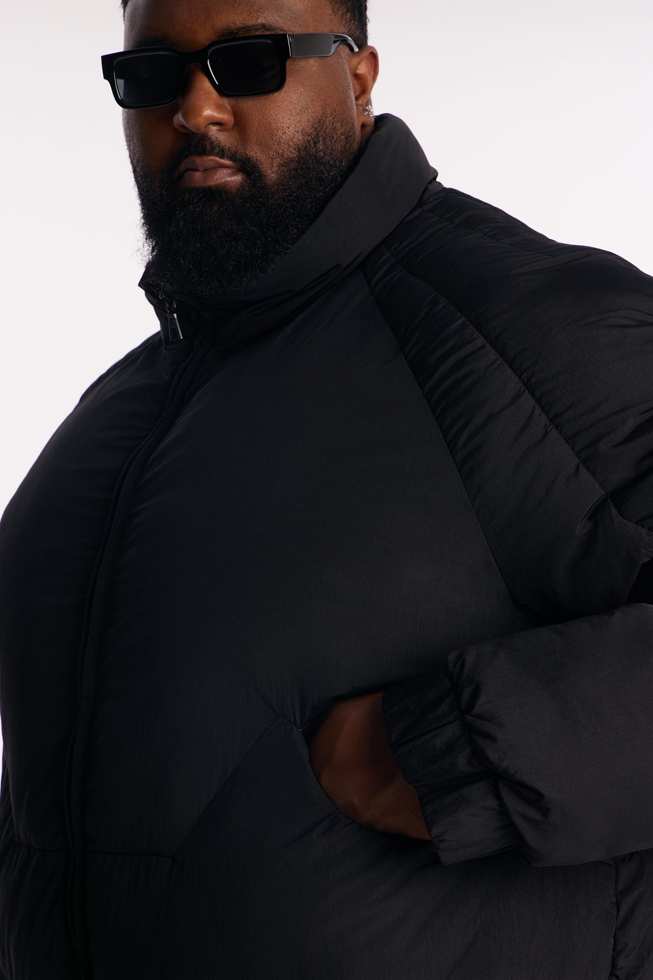 Cropped Look At Me Paneled Puffer Jacket - Black