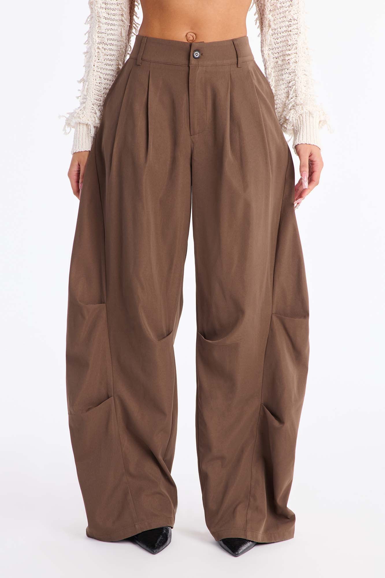 Reese Mid Rise Barrel Leg Pant 31″ - Chocolate