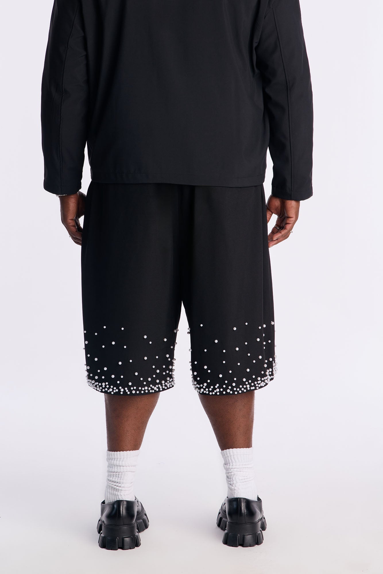 Wide Leg Double Pleated Pearl Waterfall Short - Black