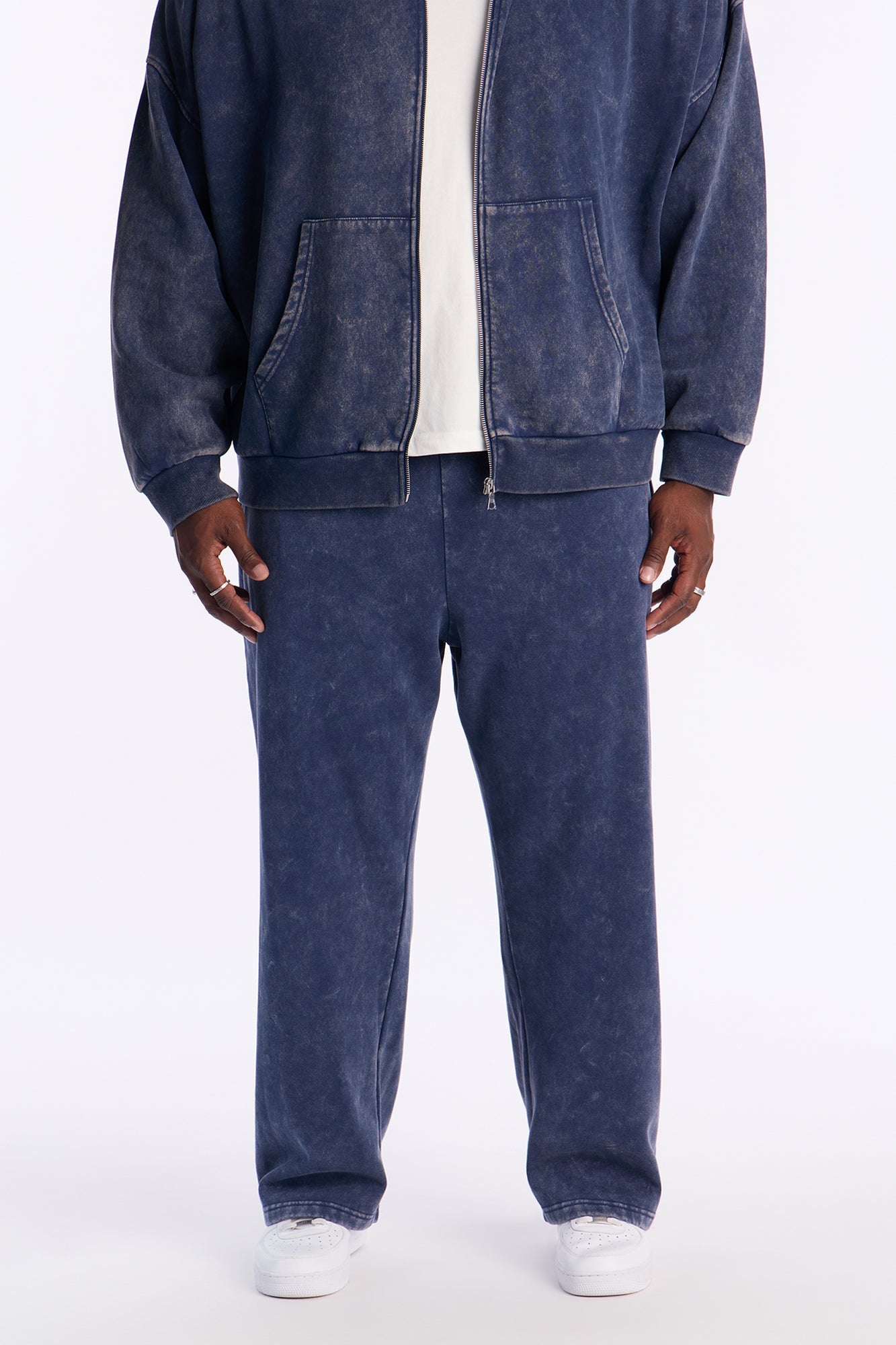 Heavy Wash Straight Sweatpants - Navy