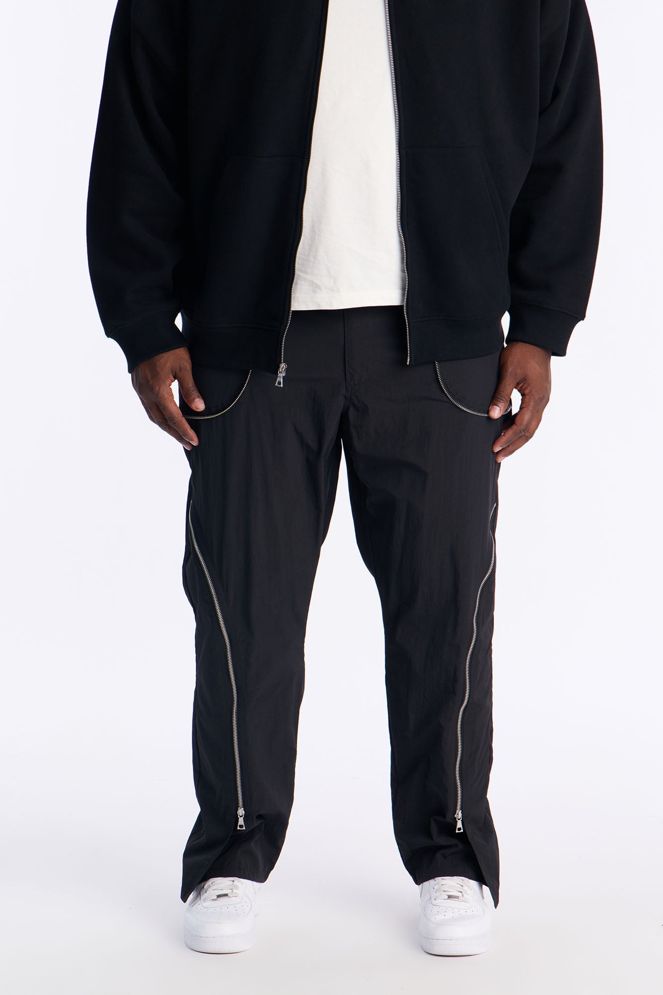 Straight Vanguard Zipper Detail Pant - Black
