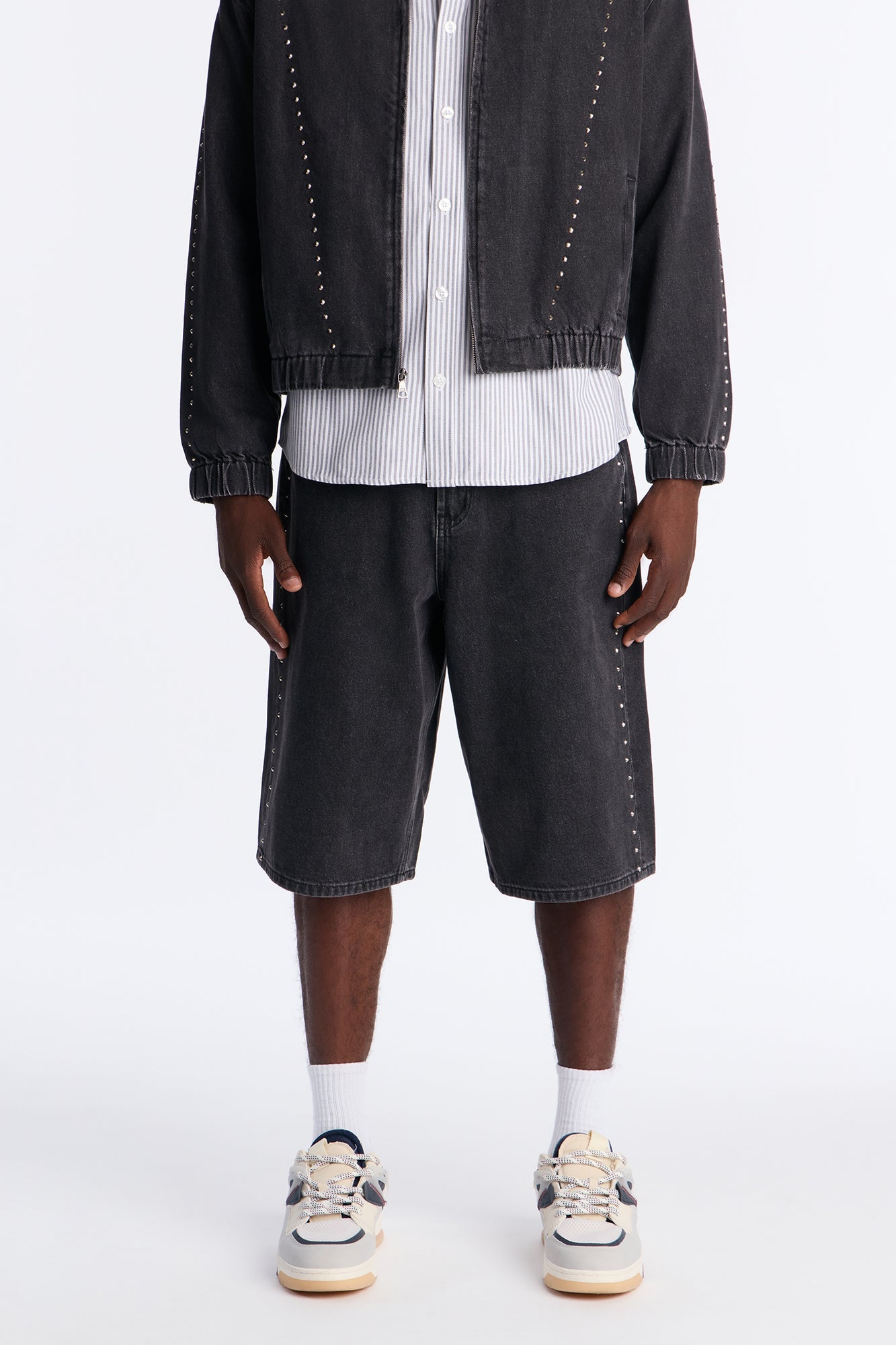 Baggy Lined Up Jewels Denim Short - Black Wash