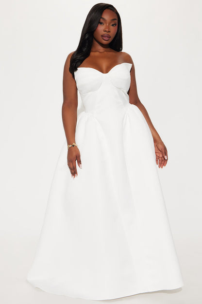 Sweet And Flirty Maxi Dress - White
