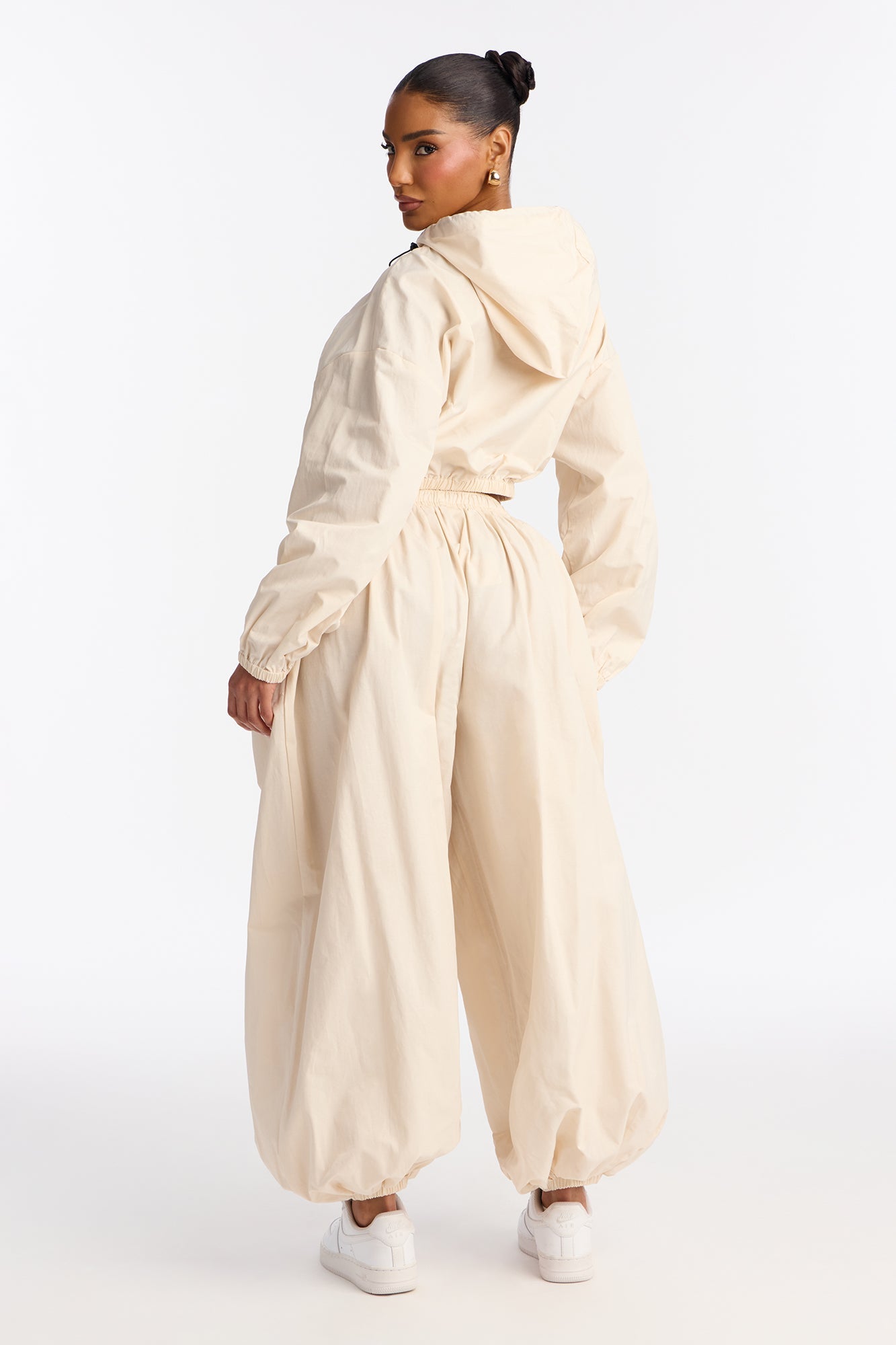 Jax Windbreaker Balloon Jogger Pant Set - Cream