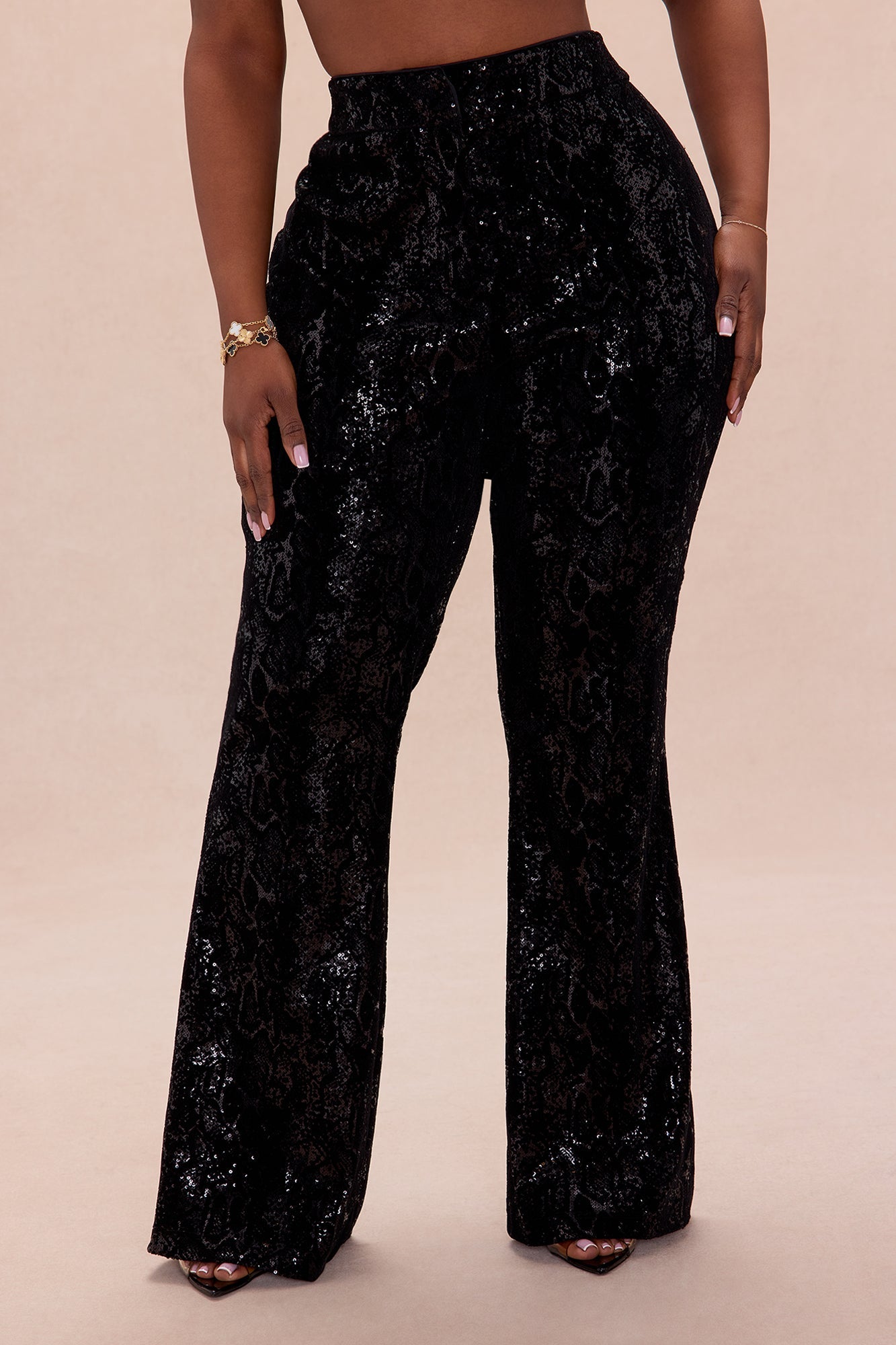 Reign Velvet Sequin Pant - Black