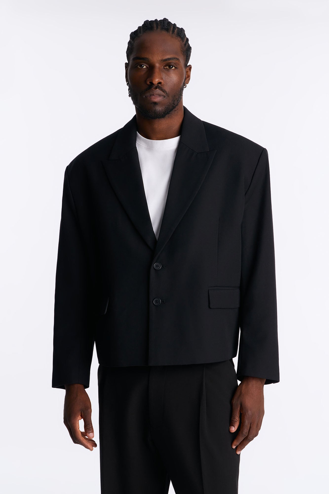 Cropped Peak Lapel Single Breasted Blazer - Black