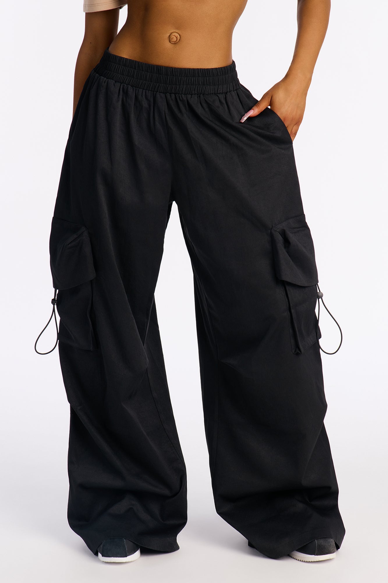 Coffee Break Wide Leg Pant 32″ - Black
