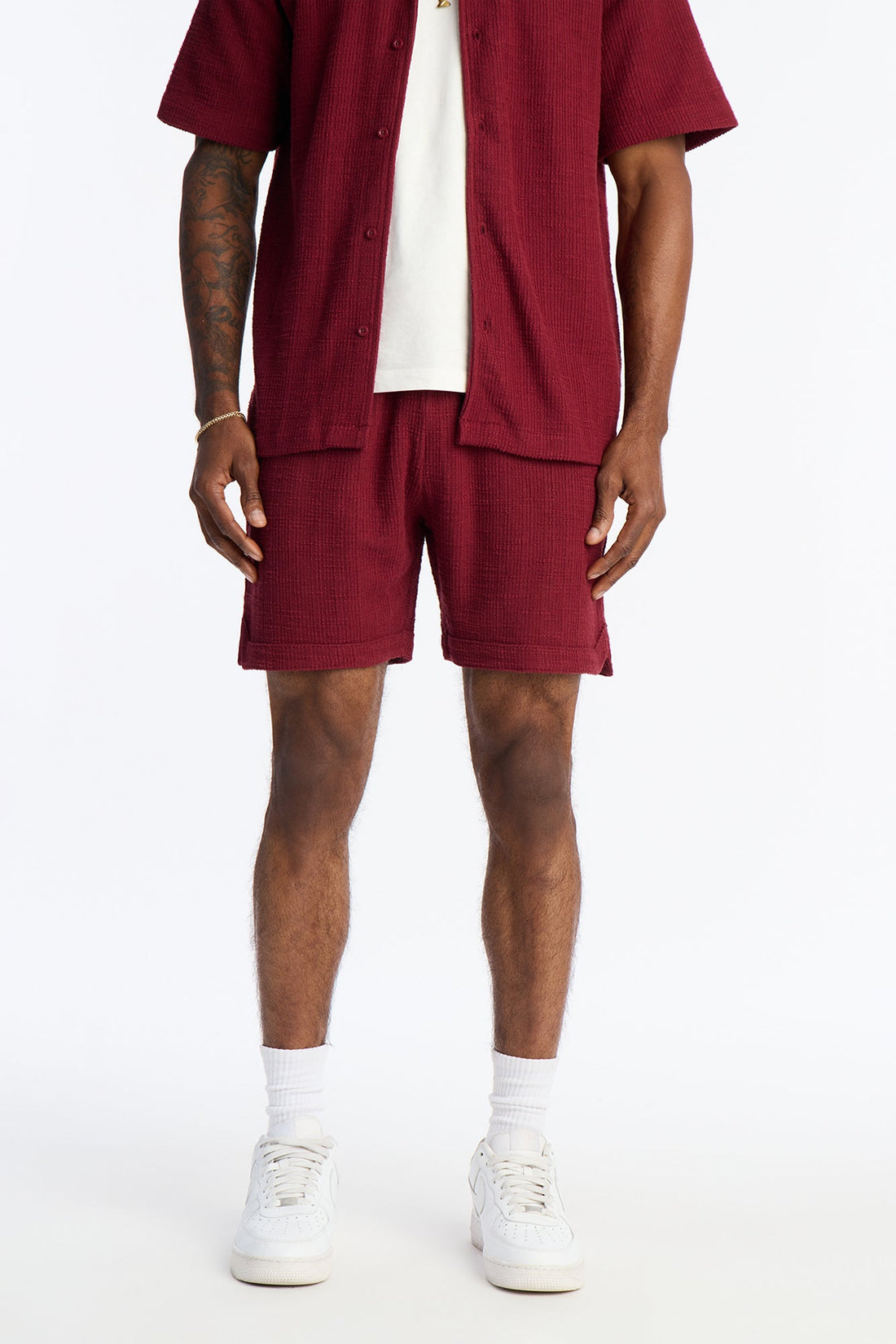 Dean Textured Short - Burgundy