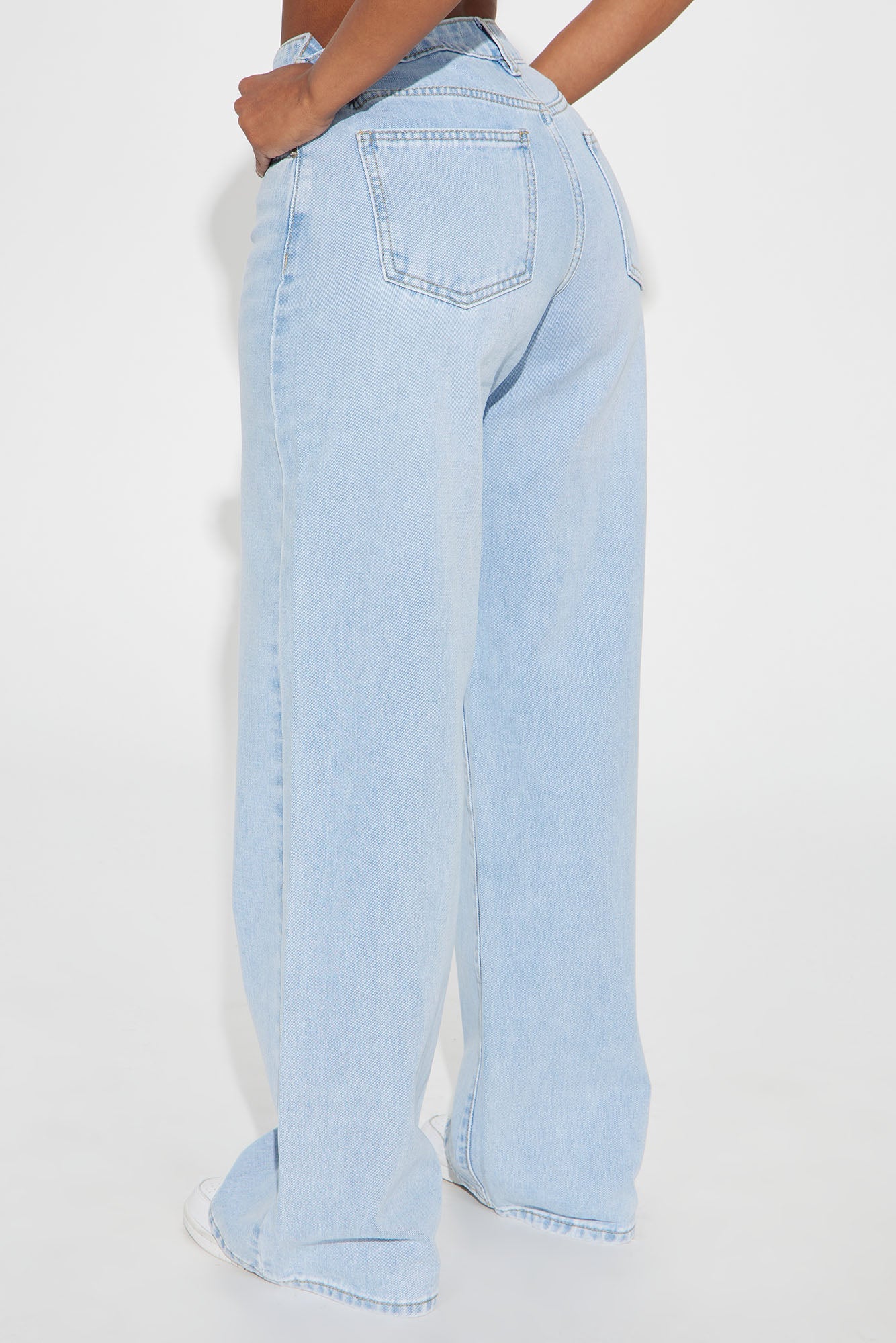 Billie Low Slung Straight Leg Non Stretch Jeans - Light Wash