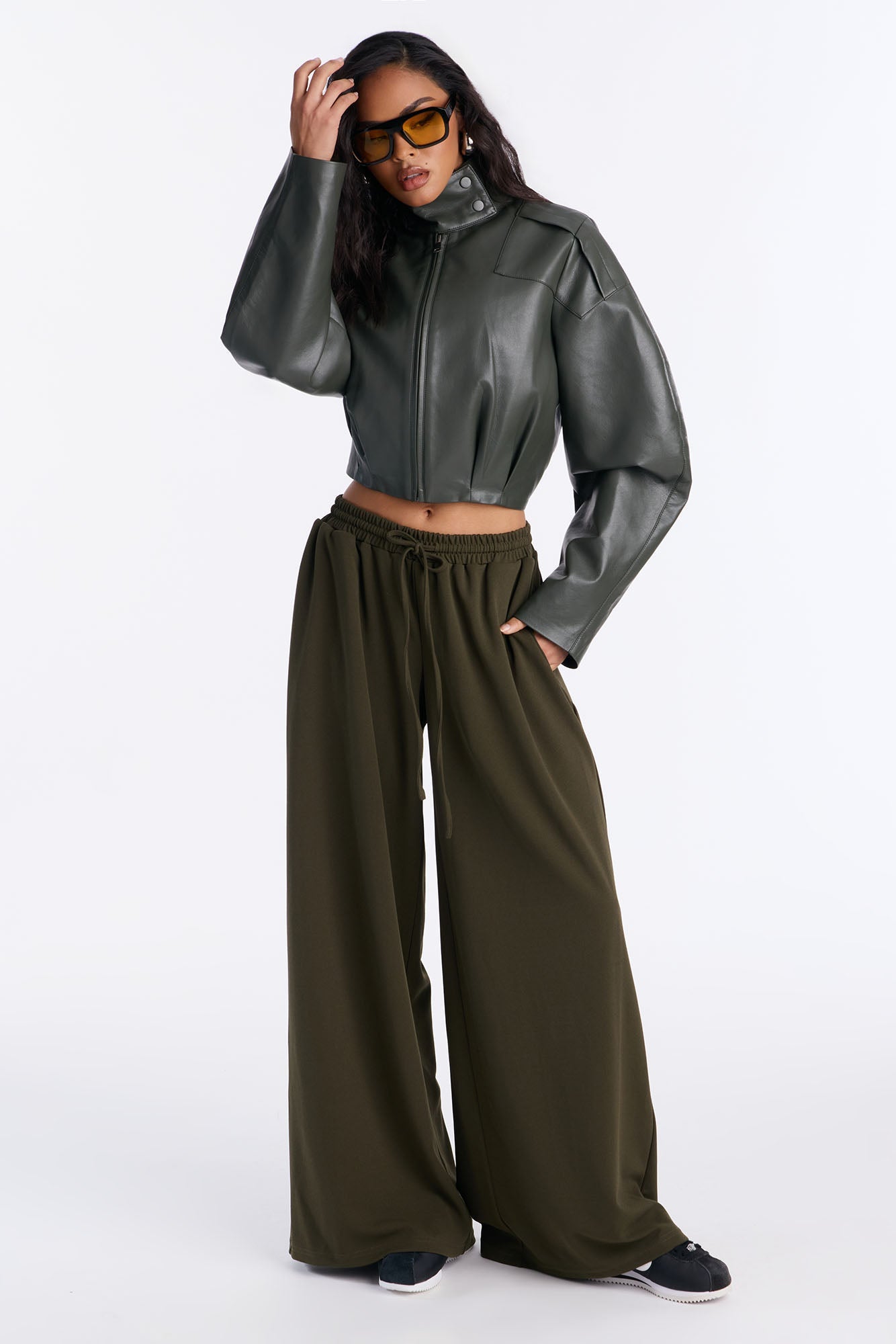 Undecided Path Crepe Woven Wide Leg Pant 33 - Olive