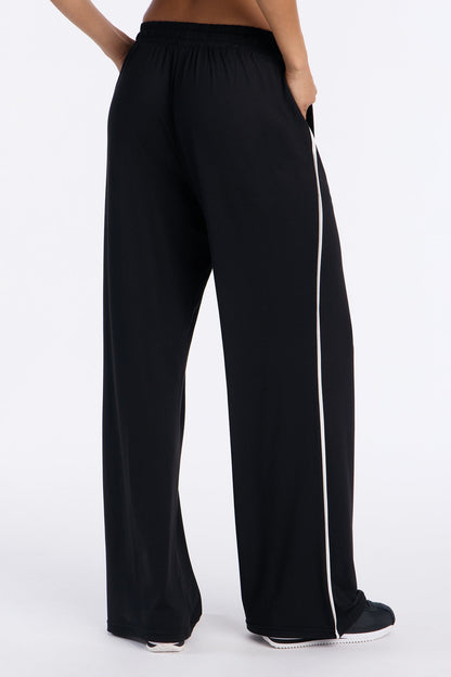 Lined Up Lounge Pant - Black