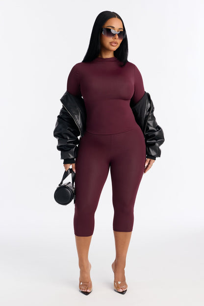 Isabelle Mock Neck Capri Set - Burgundy