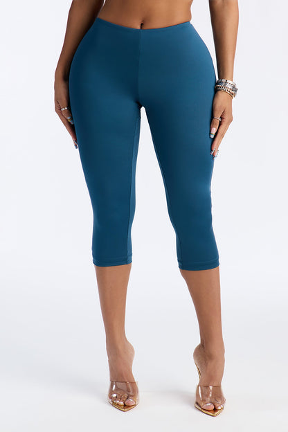 Contour Double Lined Capri Pant - Teal
