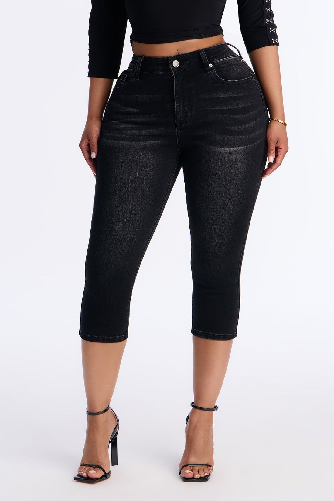 To The Point Pedal Pusher Skinny Jeans - Black Wash