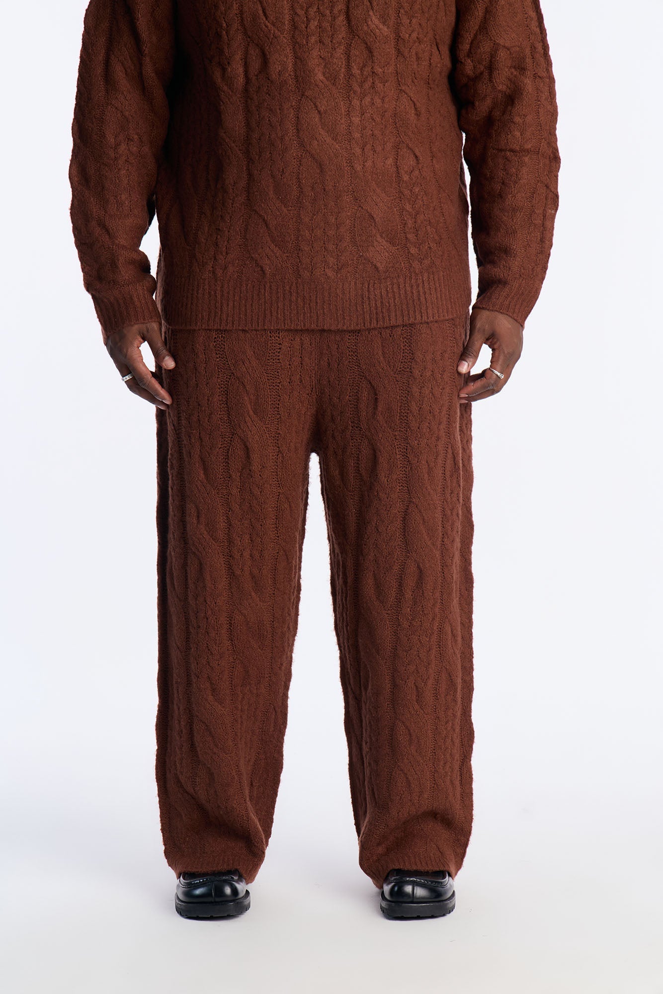 Day To Day Cable Knit Sweatpants - Brown