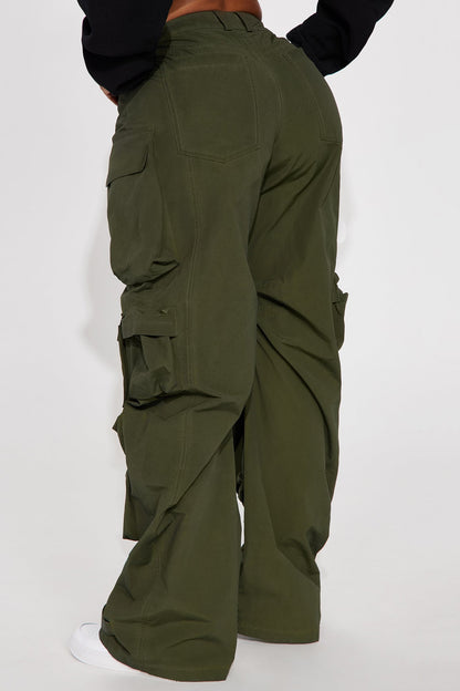 Talk It Up Oversized Distressed Washed Cargo Pant - Olive