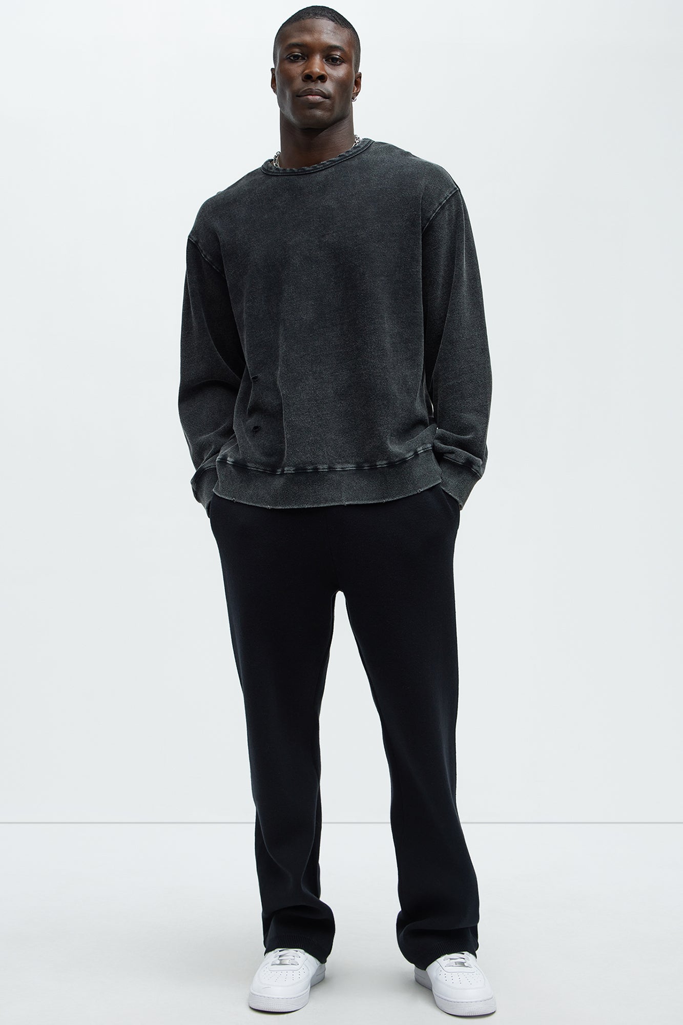 Perrie Crewneck Sweatshirt - Black Wash