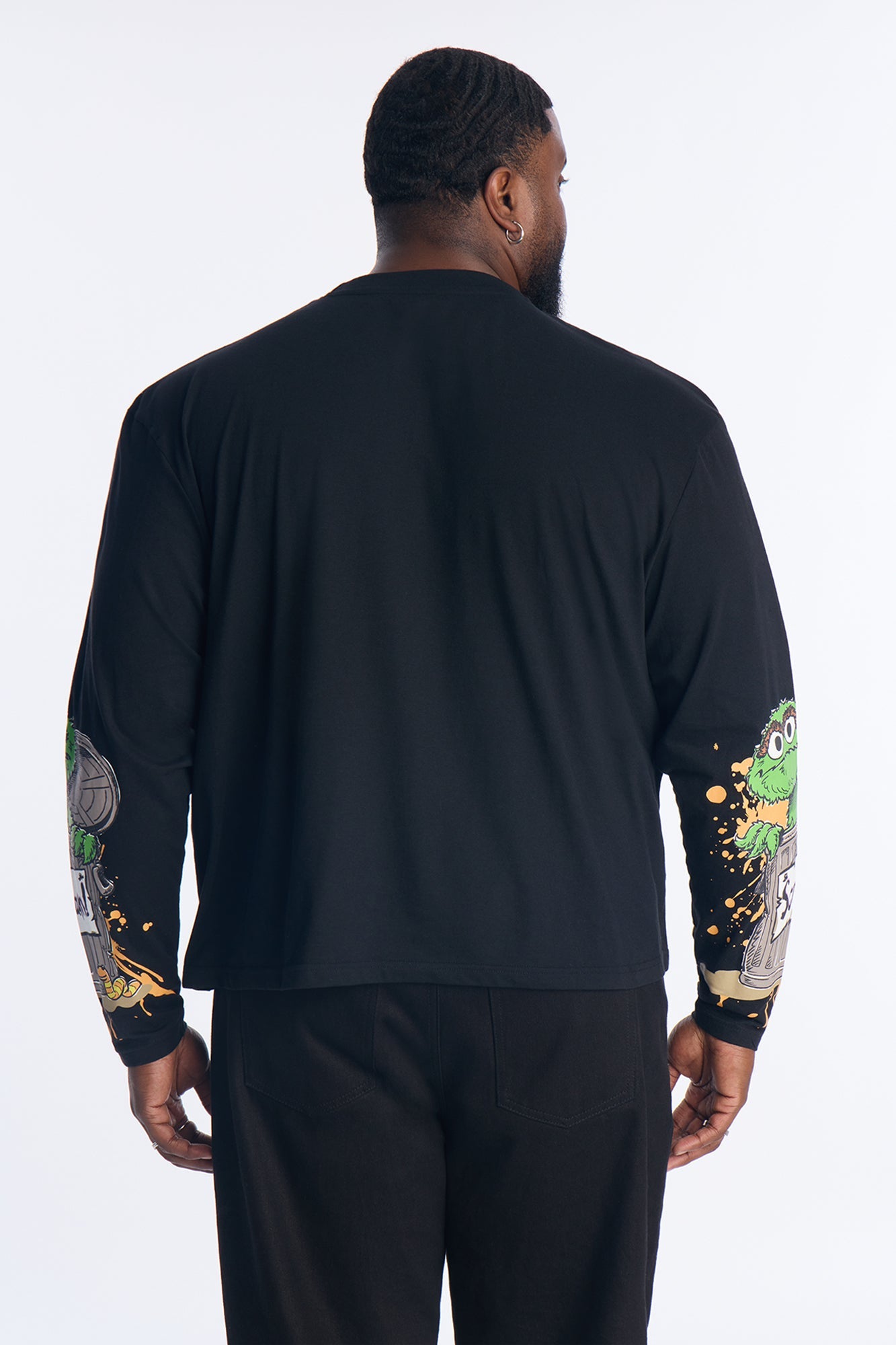 Sesame Street OG Oscar Oversized Long Sleeve Tee - Black Wash