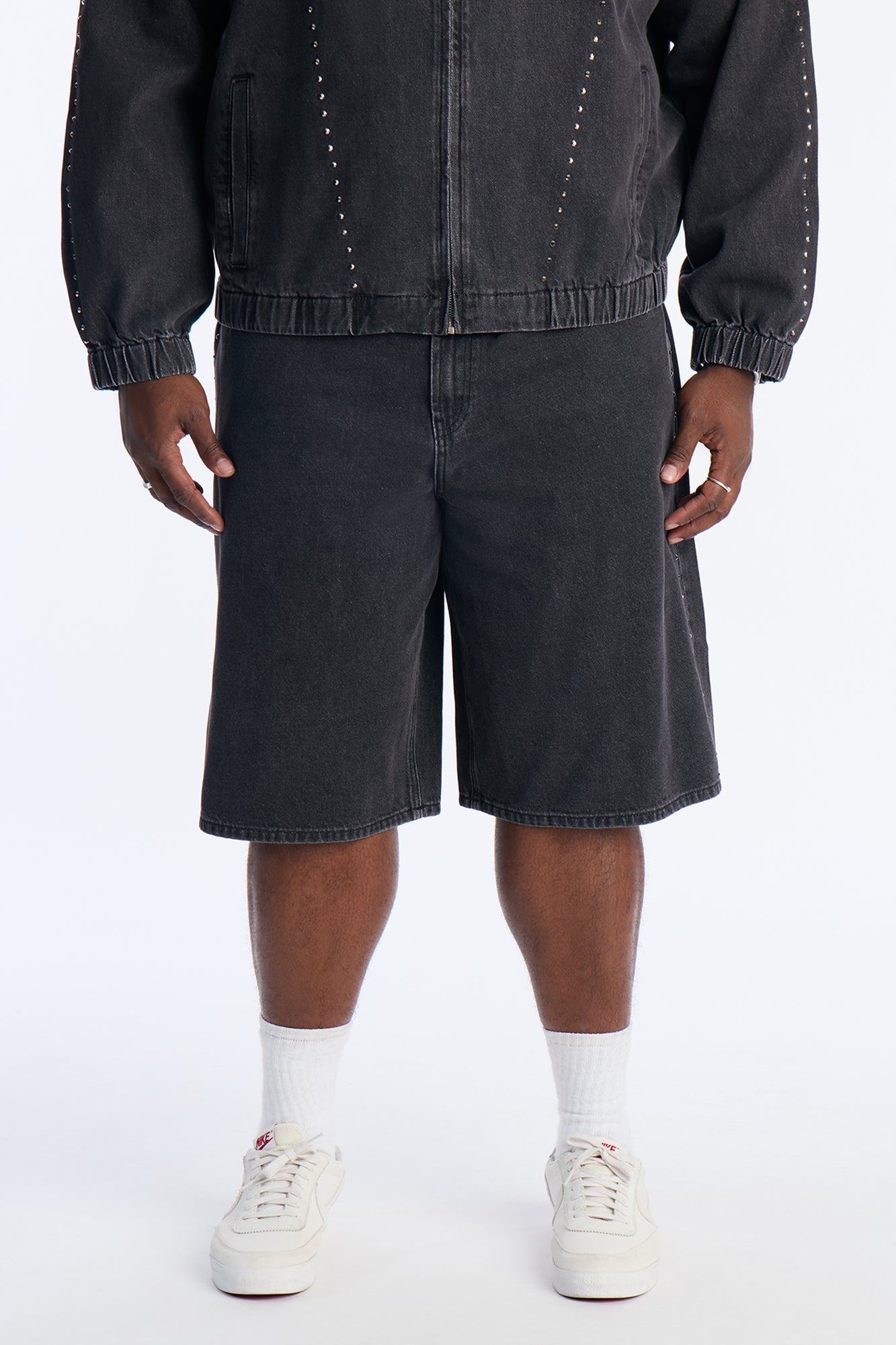 Baggy Lined Up Jewels Denim Short - Black Wash