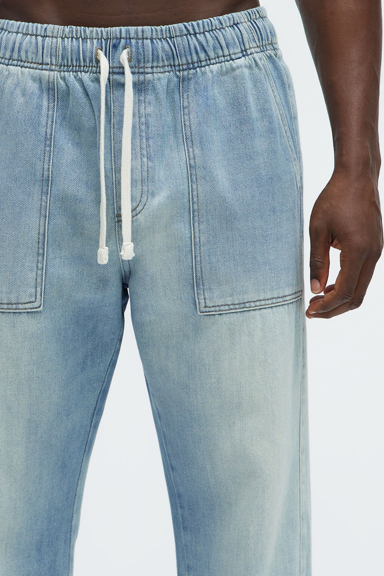 Tahir Relaxed Straight Jeans - Light Wash