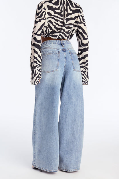 Back To It Wide Leg Jeans - Light Wash
