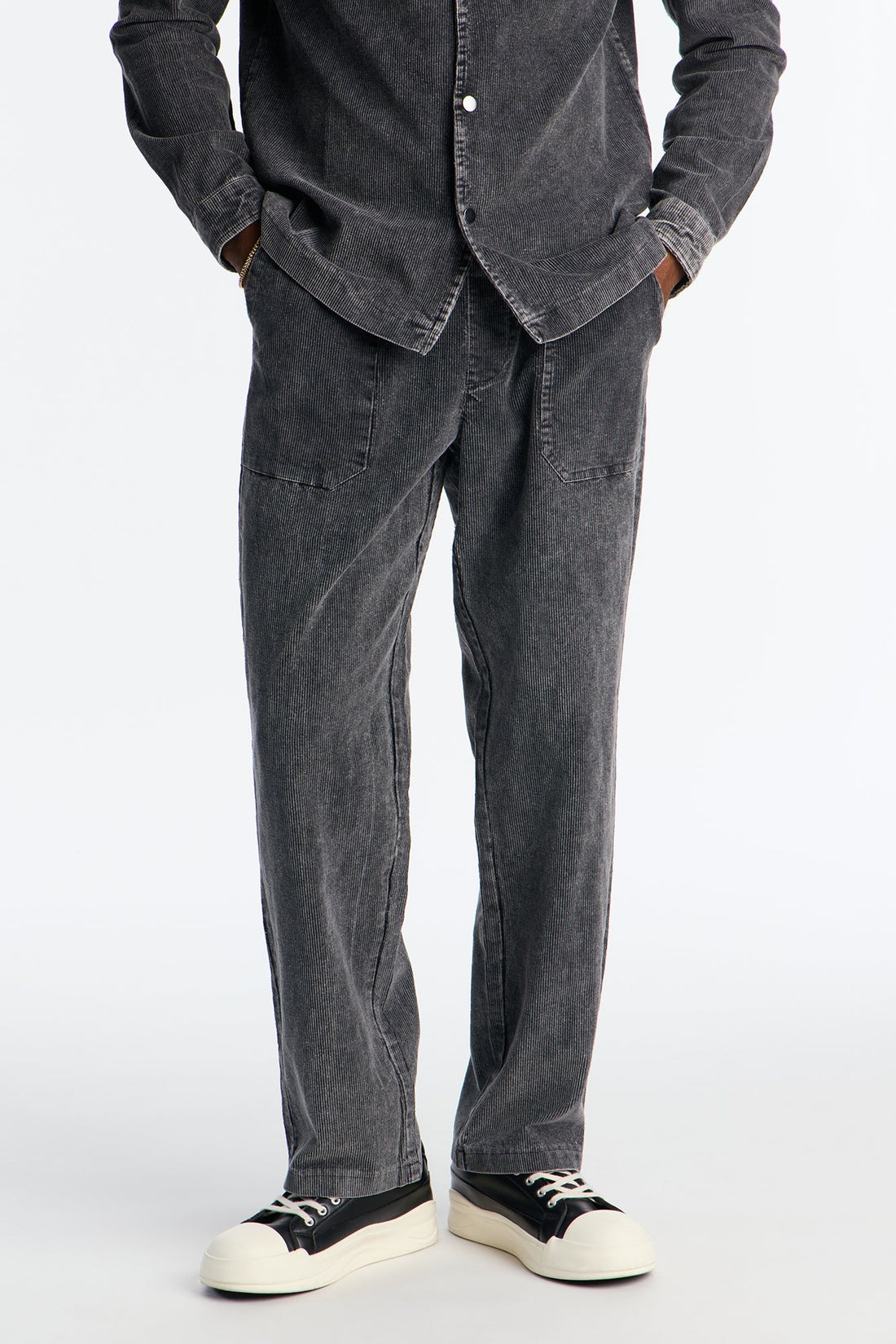 Straight Chi Town Corduroy Pant - Acid Wash Black