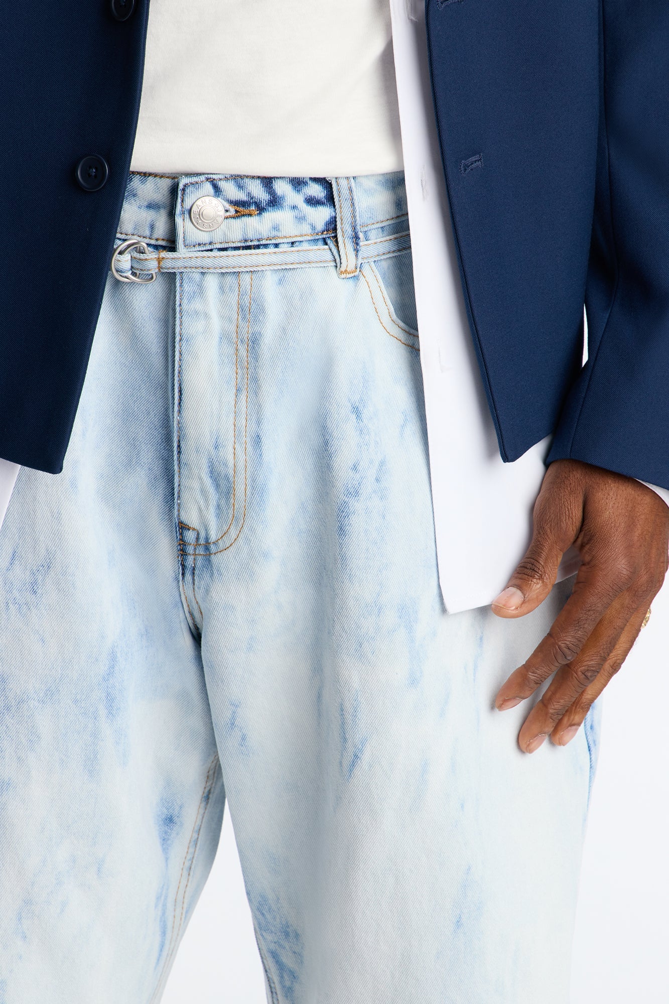 Barrel Bleach Belted Jean - Bleach Blue Wash