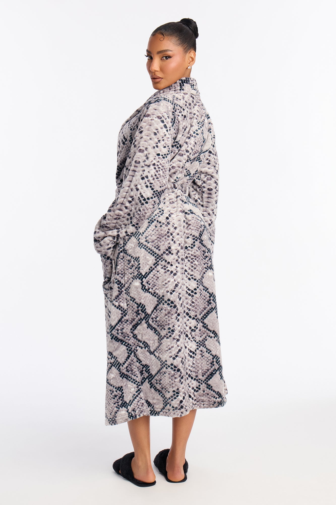 Laying Low Snake Skin Velour Robe - Grey/combo
