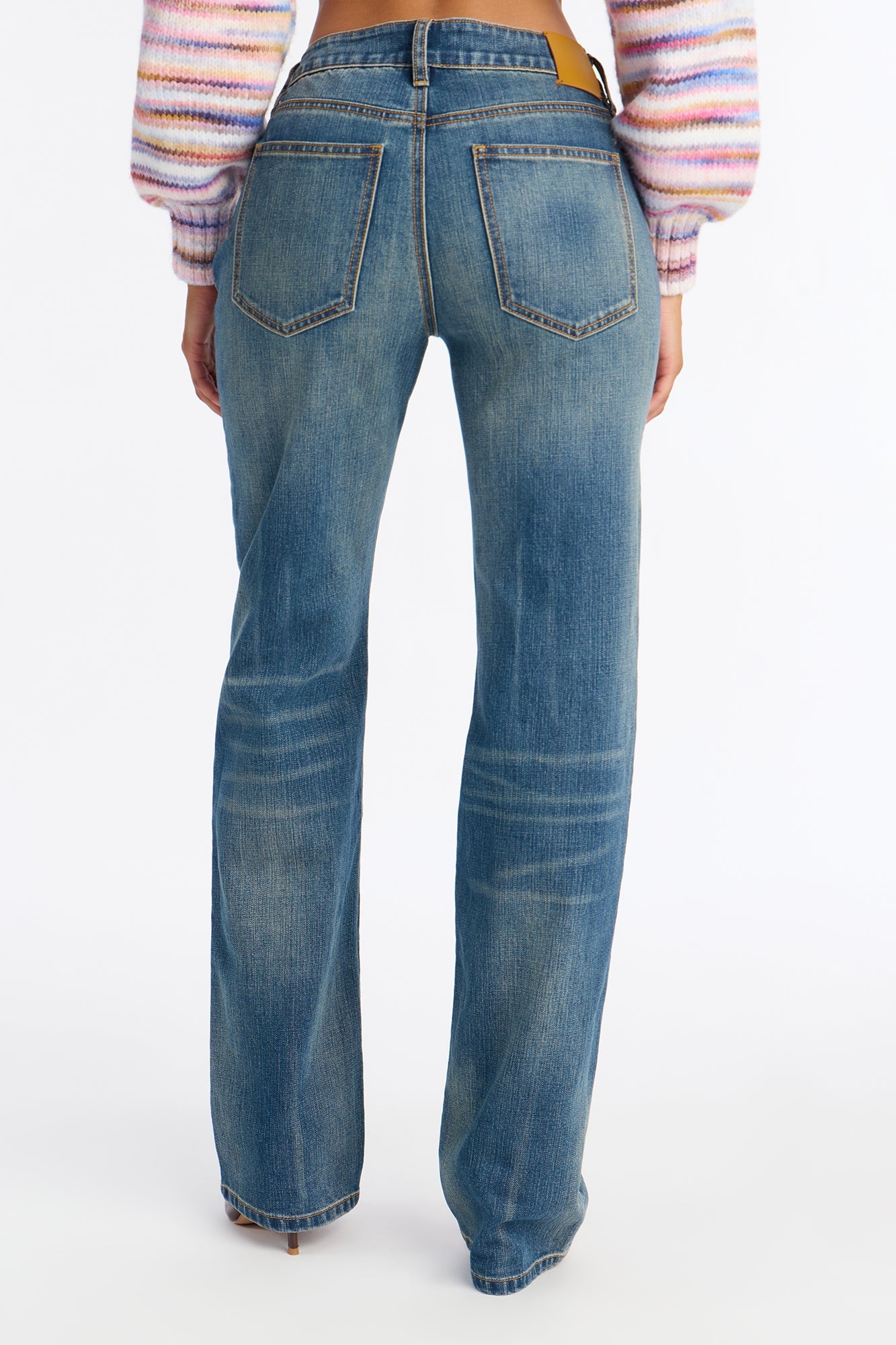 Sadie Stretch Straight Leg Jeans - Medium Wash