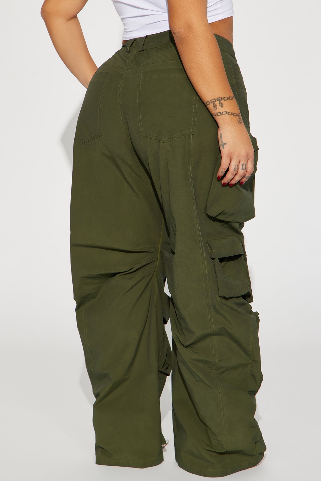 Talk It Up Oversized Distressed Washed Cargo Pant - Olive