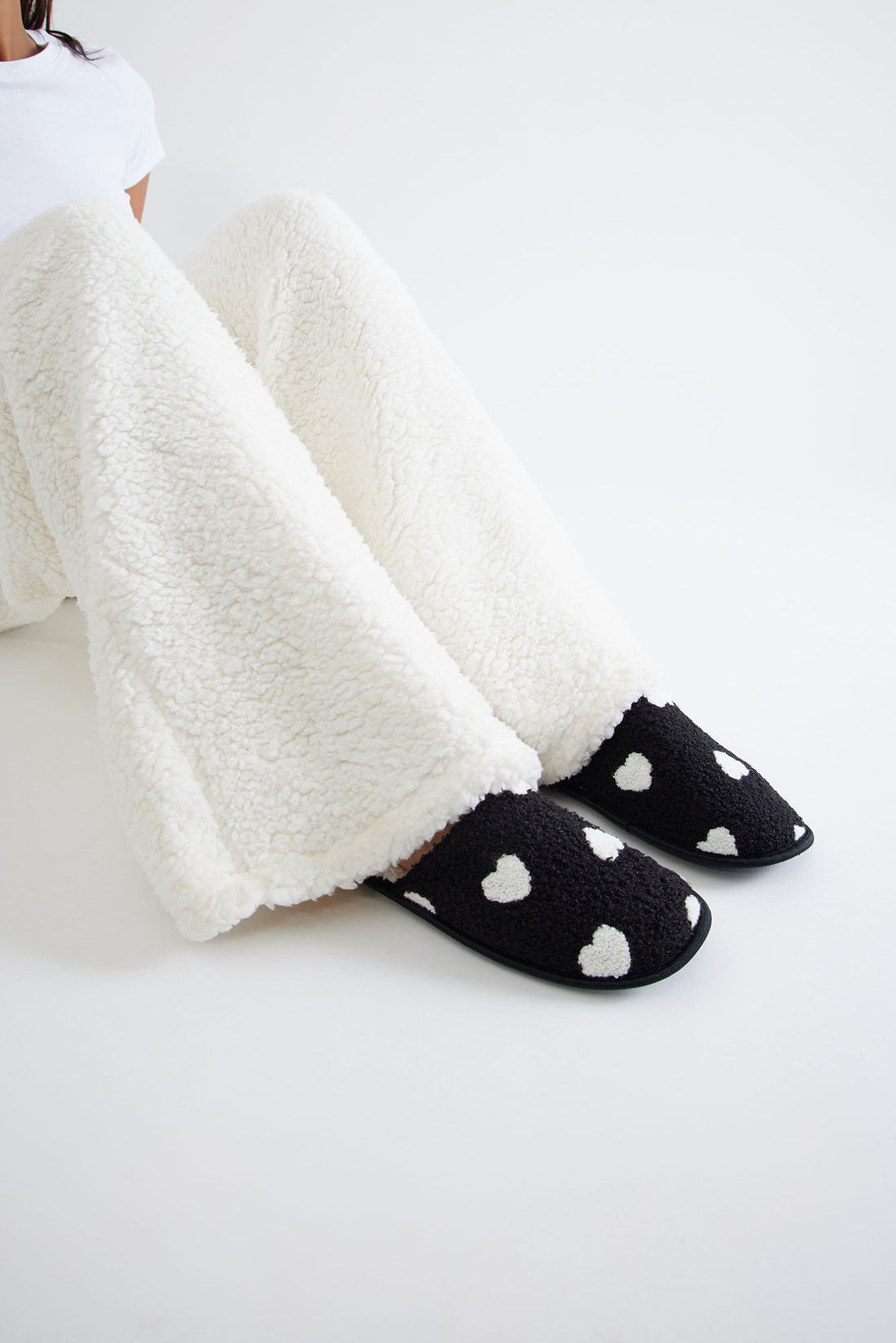 Heart To Heart Slippers - Black
