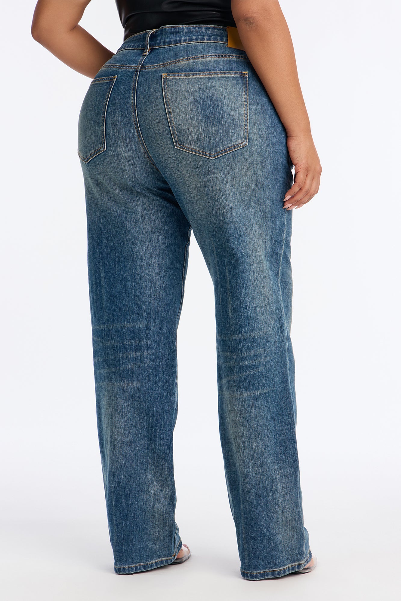 Sadie Stretch Straight Leg Jeans - Medium Wash