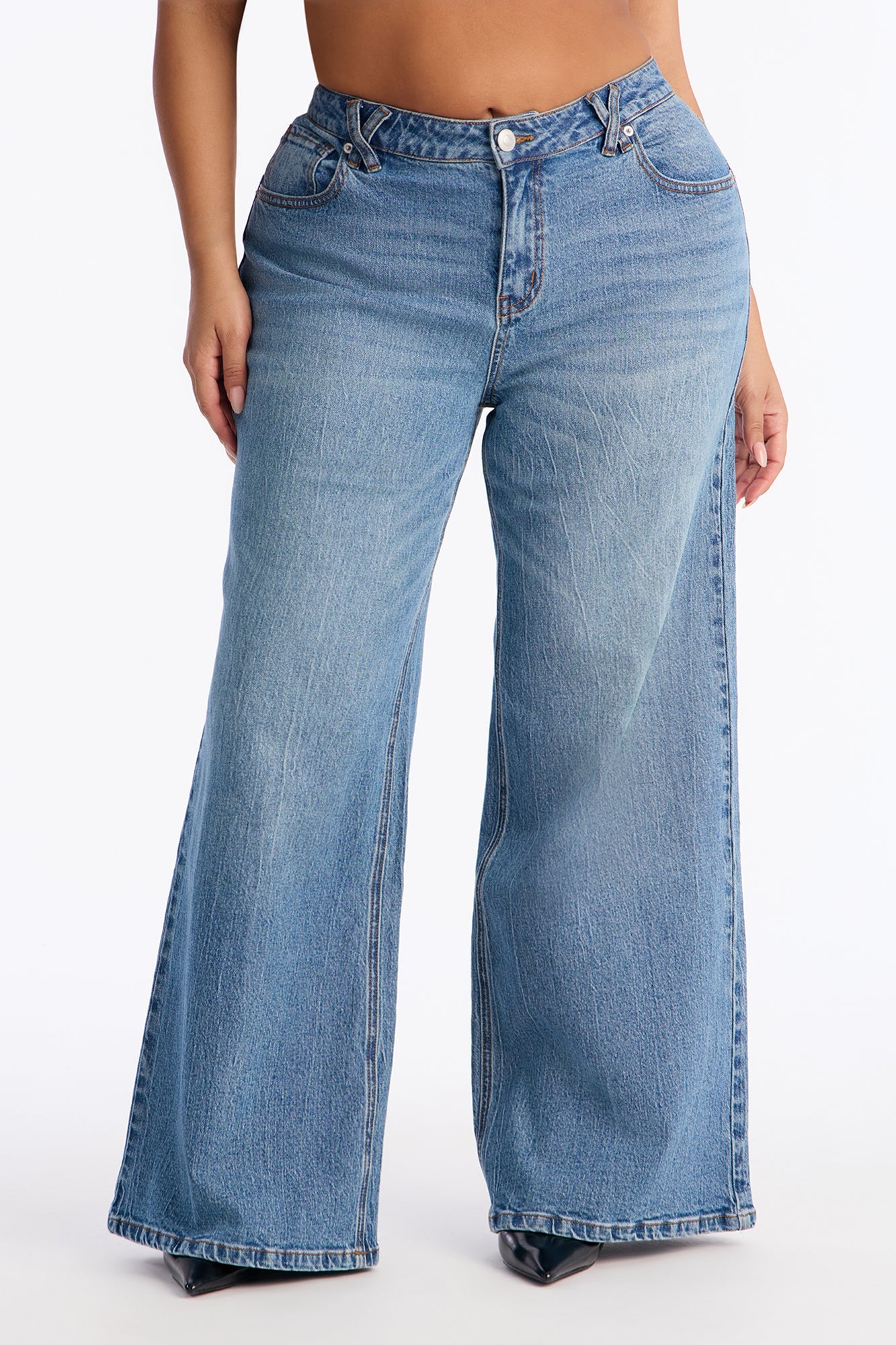 Sweetheart Stretch Wide Leg Jeans - Medium Wash