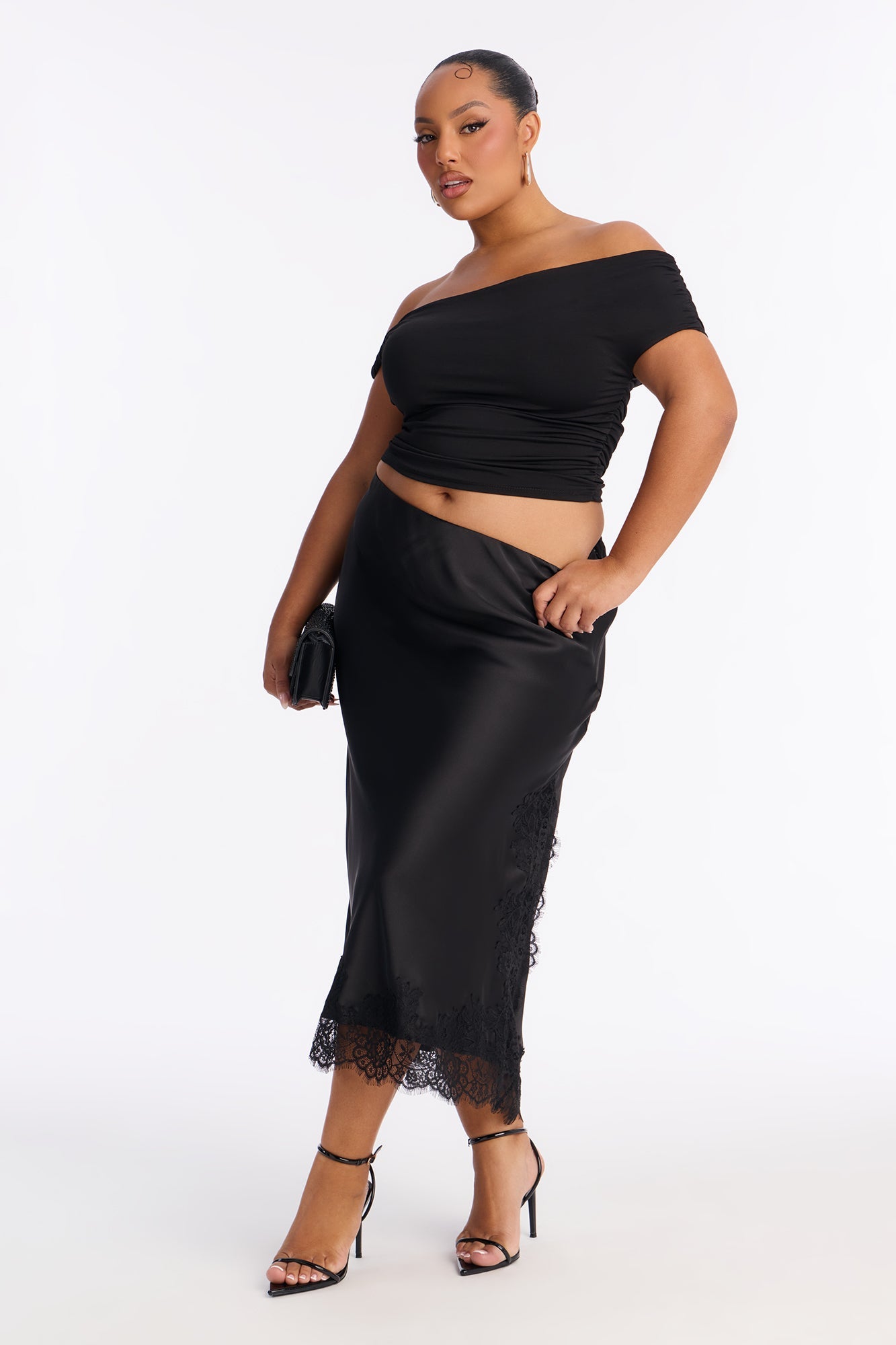 Feel The Love Lace Trim Satin Midi Skirt - Black