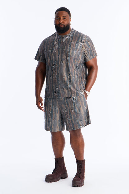 Relaxed Fragmented Realism Distressed Short - Brown