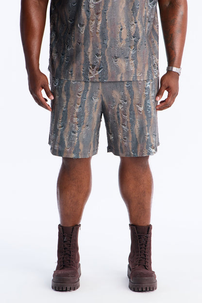 Relaxed Fragmented Realism Distressed Short - Brown