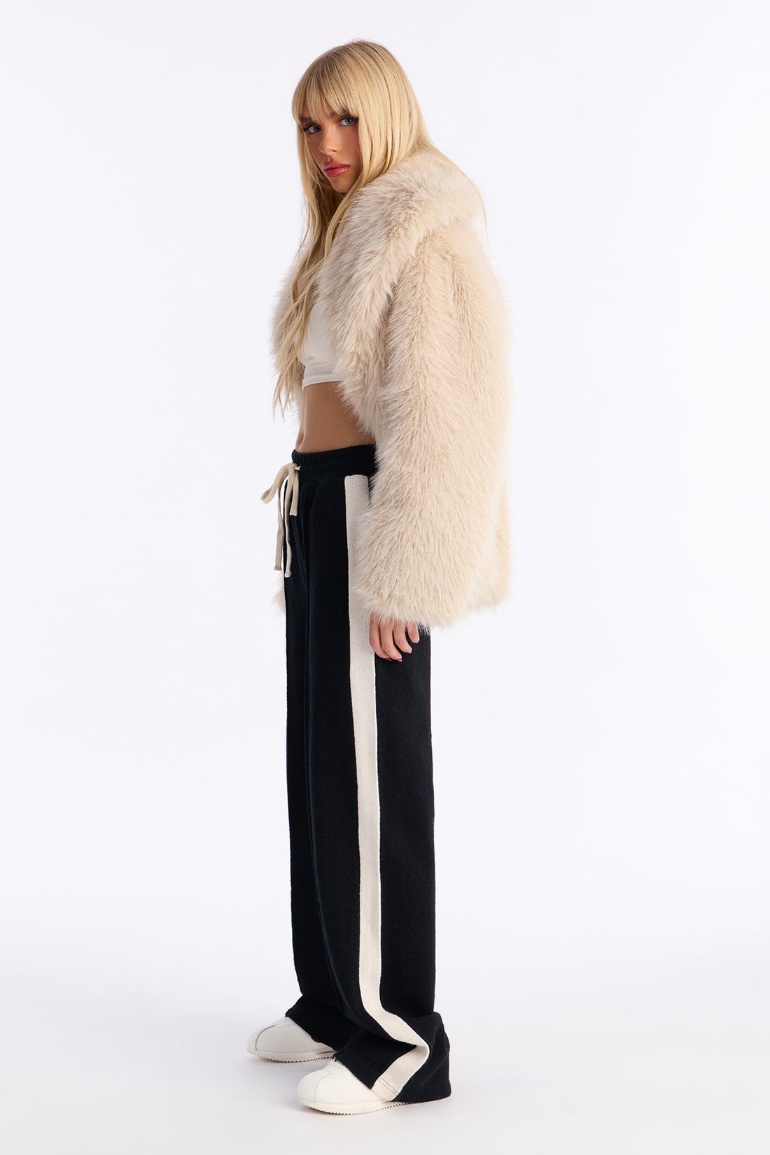Sammy Knitwear Wide Leg Pant 32″ - Black/combo