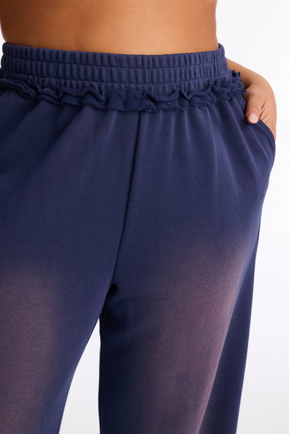 Effortless Fade Washed Pants - Navy