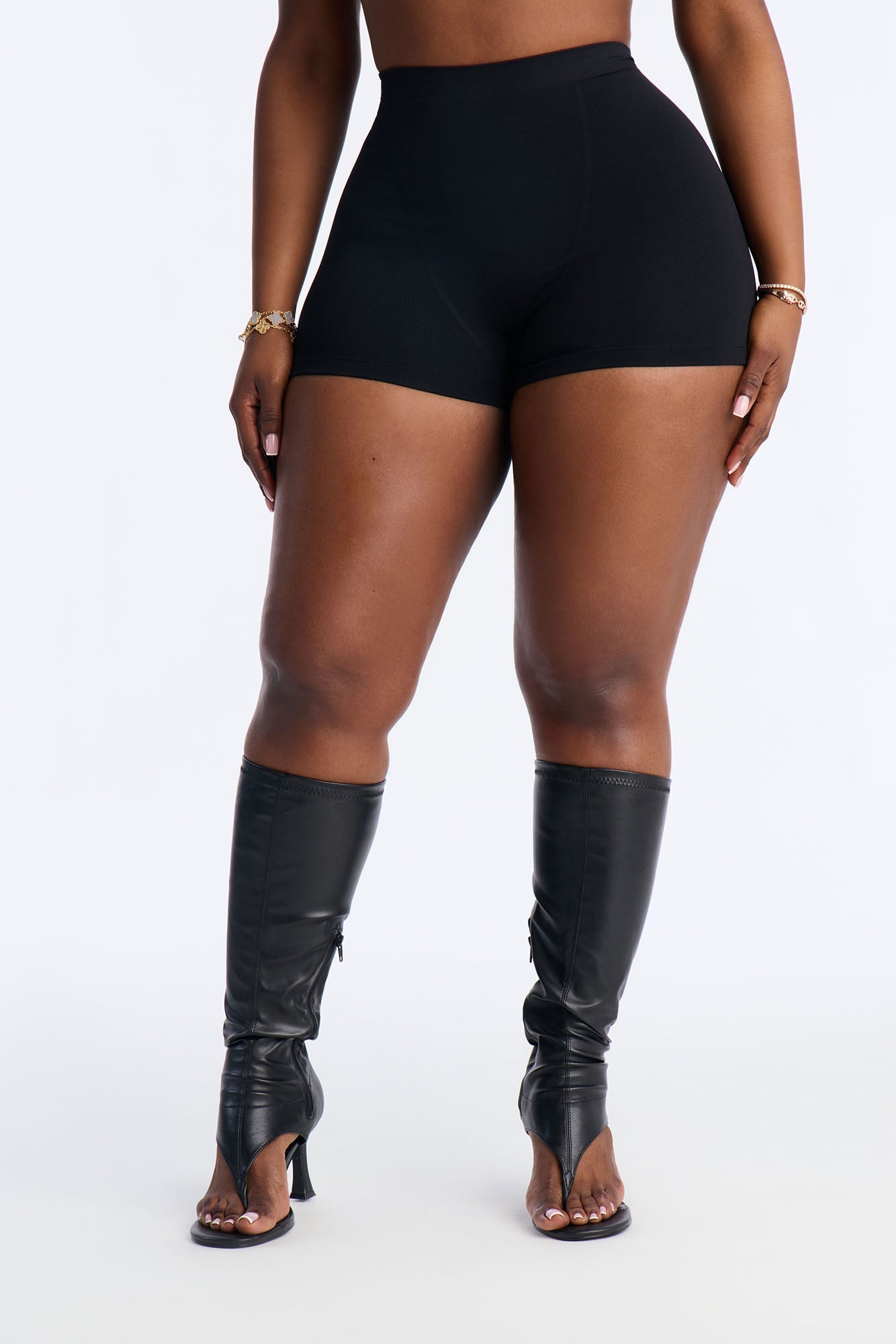 Seamless Smooth Double Lined Micro Hot Short - Black