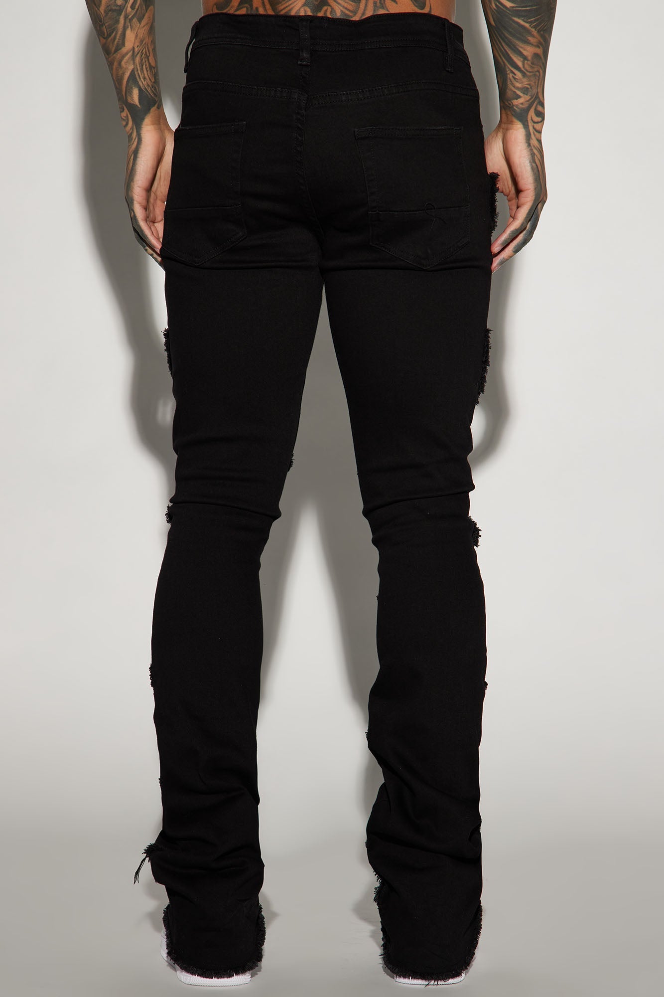Slanted Fray Stacked Skinny Flare Jeans - Black