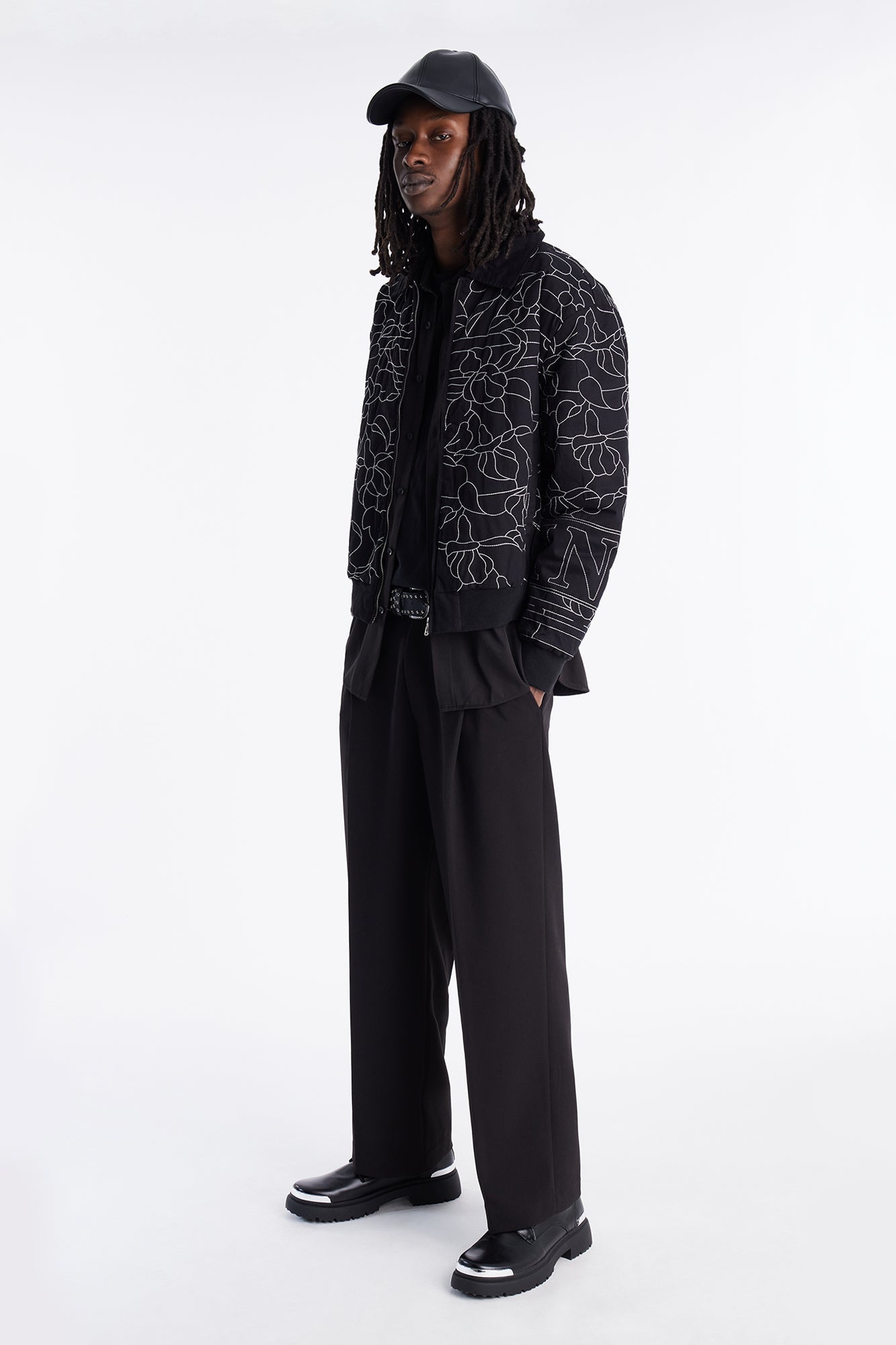 In Bloom Contrast Stitched Bomber Jacket - Black