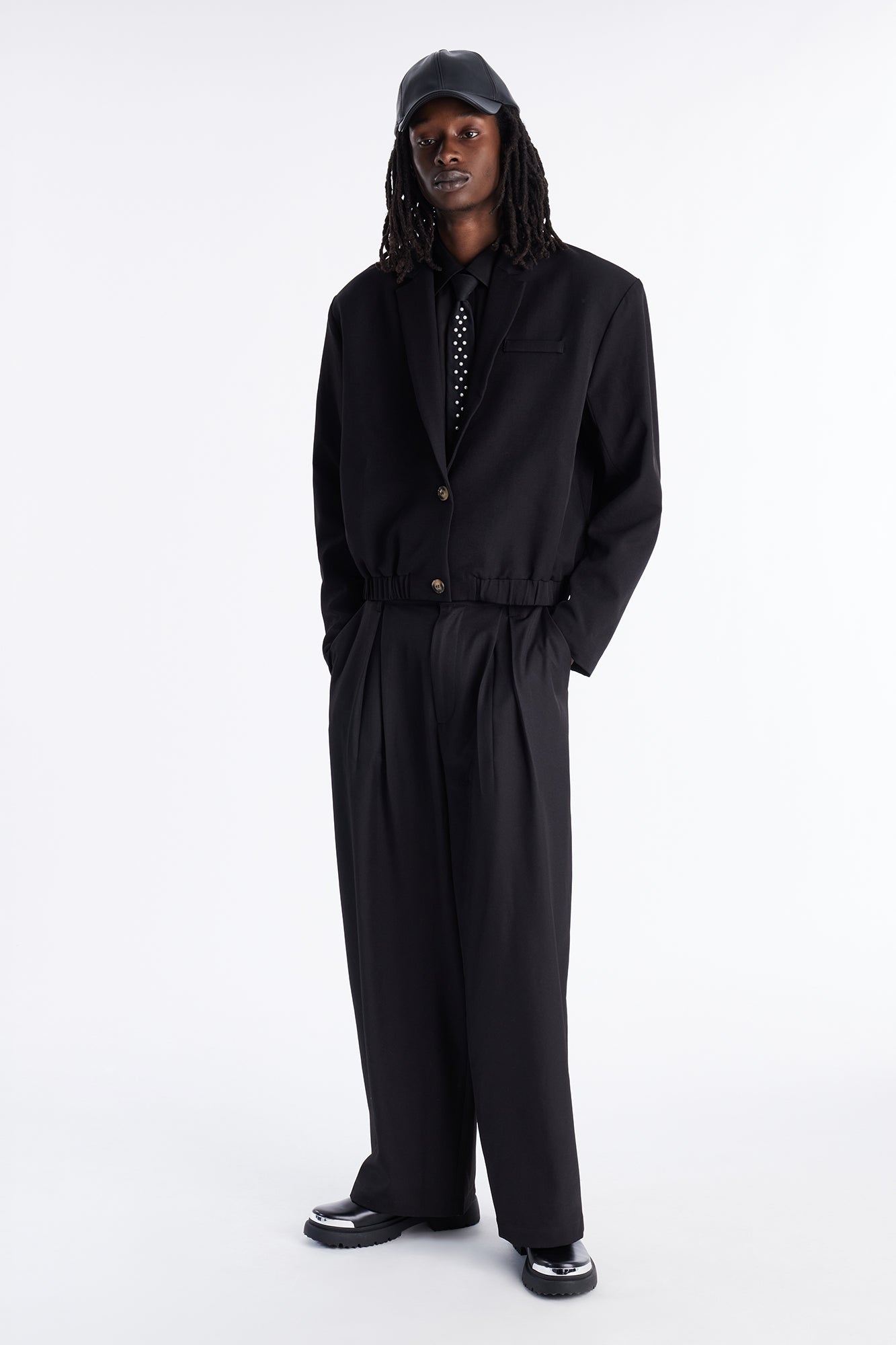 Strikeout Pleated Trouser - Black