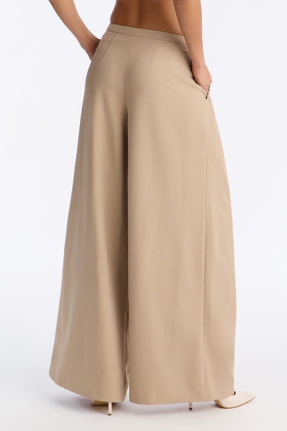 Power Moves Daily Pleated Low Rise Trouser 33″ - Khaki