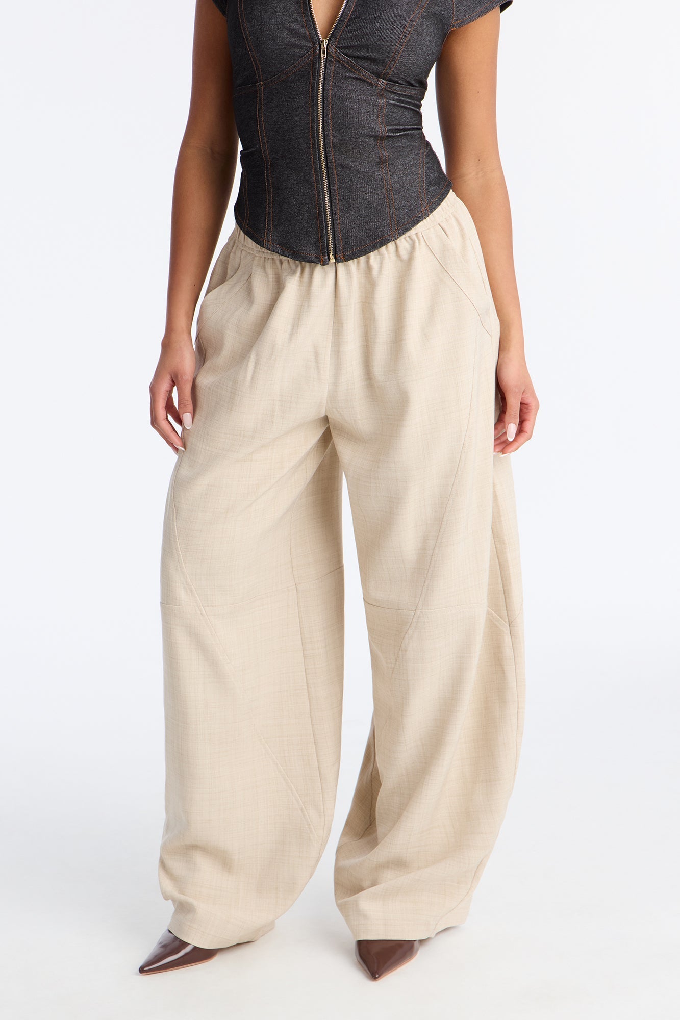 Boardwalk Breeze Barrel Leg Pant 30″ - Cream