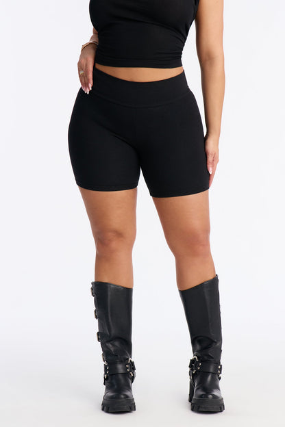 Quinn Mid Rise Everyday Cotton Biker Short 5″ - Black