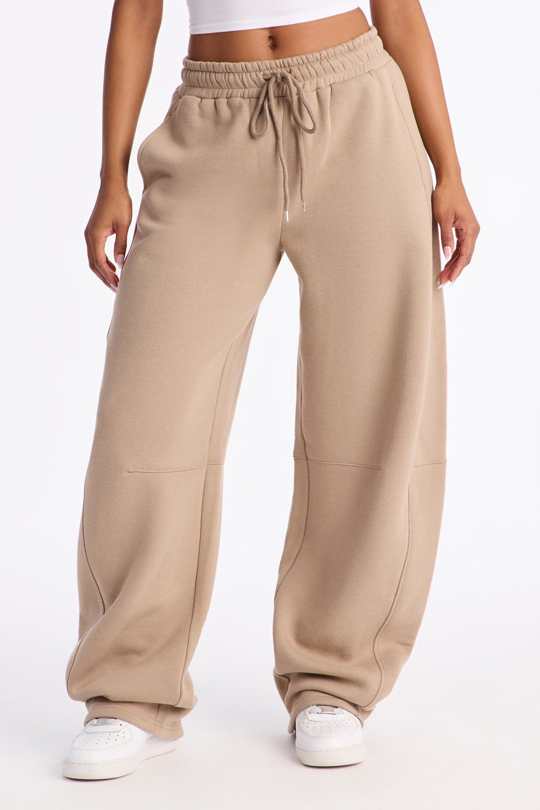 Solaris Barrel Leg Fleece Pant - Taupe